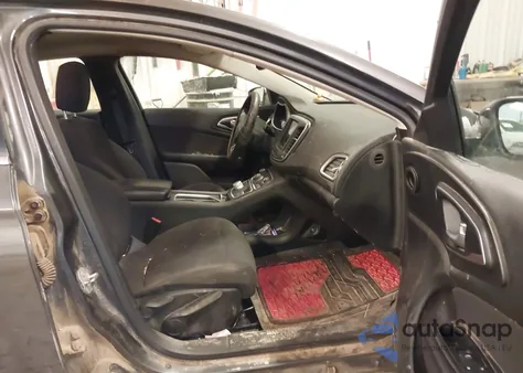 2015 Chrysler 200 Limited from USA, damaged, VIN 1C3CCCAB2FN733740